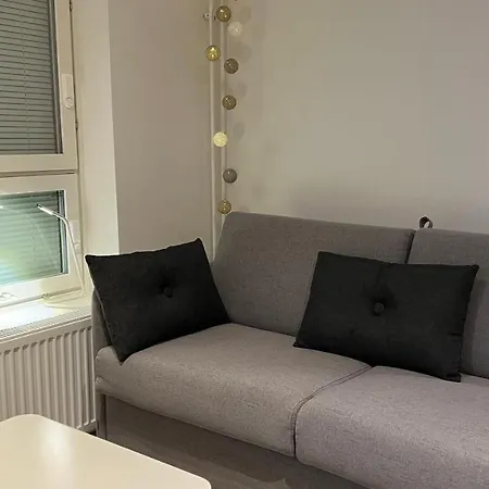 Pikkuyksioe Tapahtumien Aeaerellae ** Apartment *