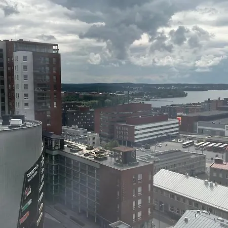 Pikkuyksioe Tapahtumien Aeaerellae ** *